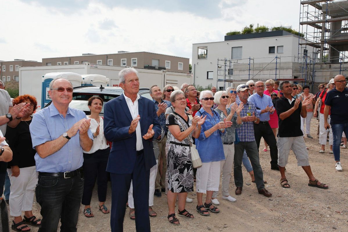 “Haus am Kreisel” feierte Richtfest – Spende der Hopp-Stiftung