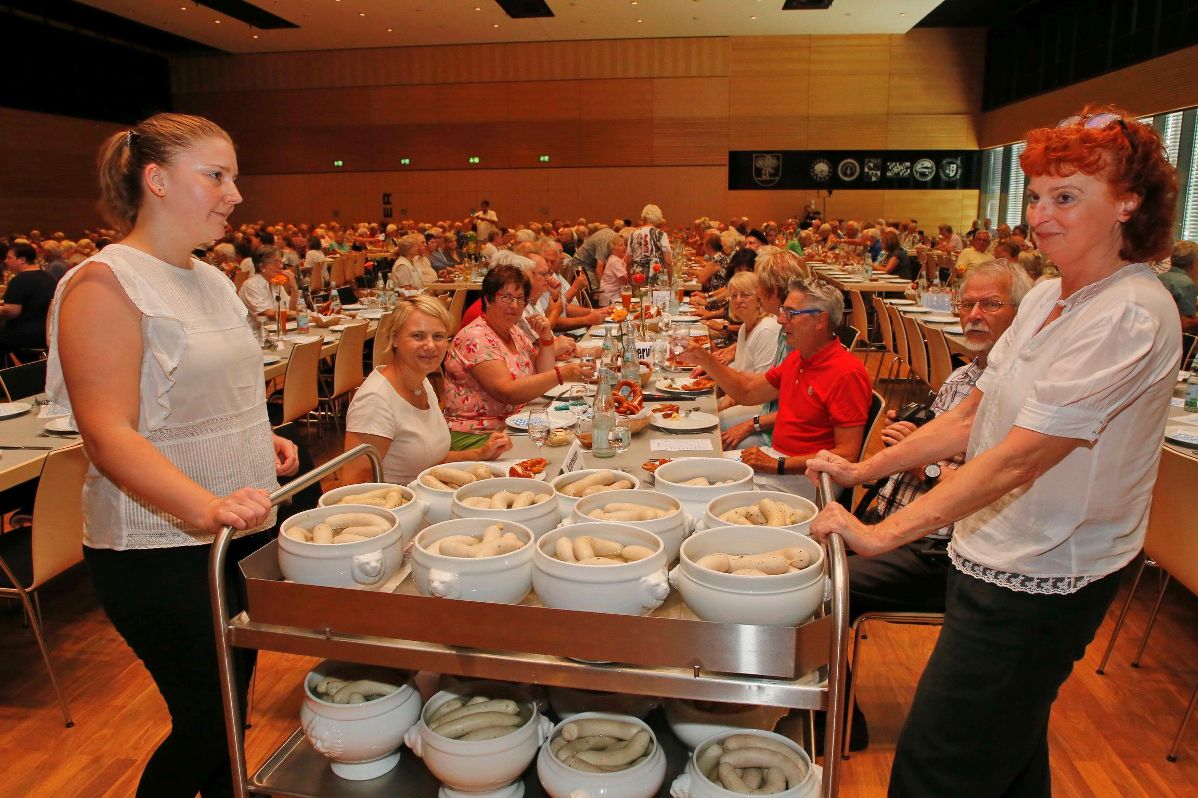 Frühschoppen 65+ in der Astoria-Halle gut besucht