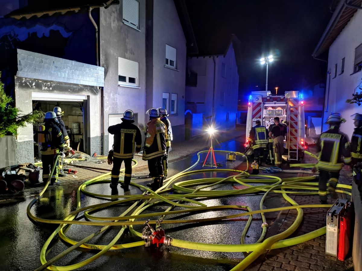 Brand in Dielheim – Feuerwehr im Großeinsatz vor Ort