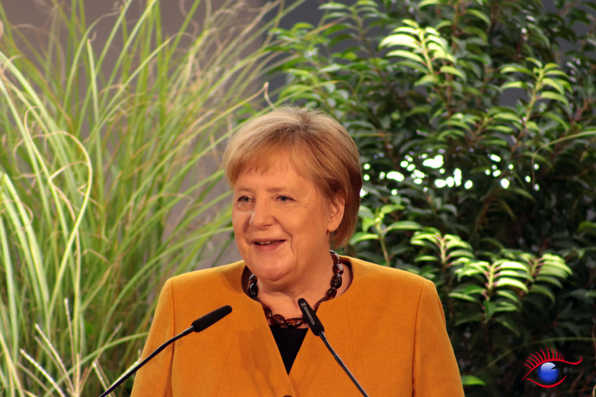 Bundeskanzlerin Merkel besuchte die Region – Einweihung der Klima Arena Sinsheim