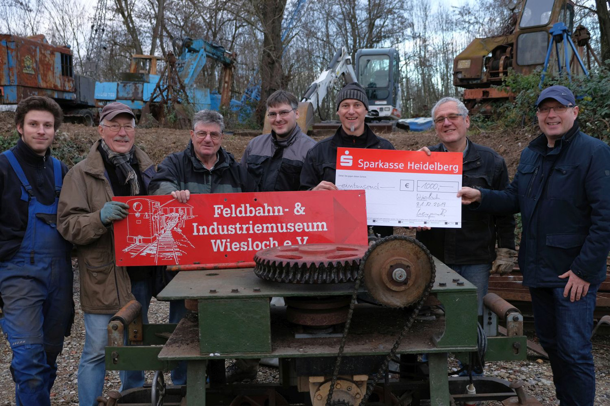 Spenden zum Jahresende an Familienzentrum und Feldbahnverein