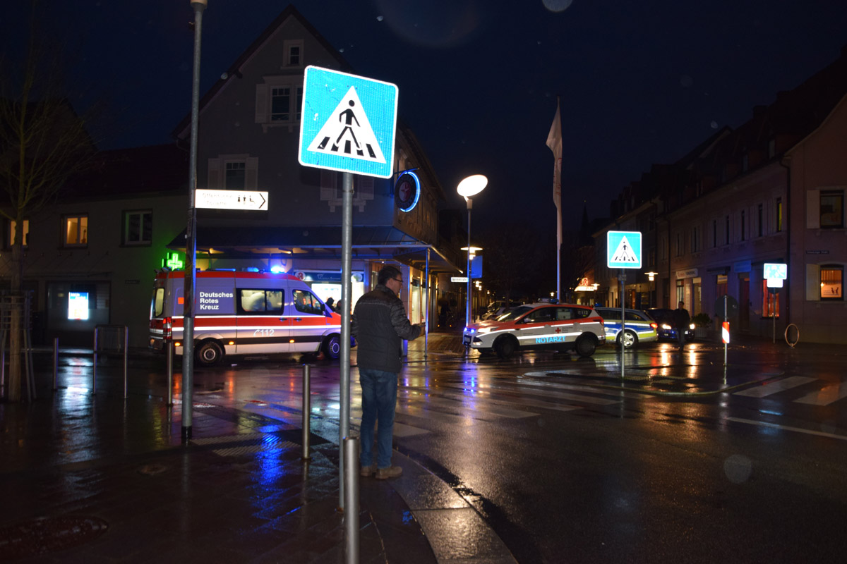 Walldorf: Fußgängerin an der Drehscheibe angefahren