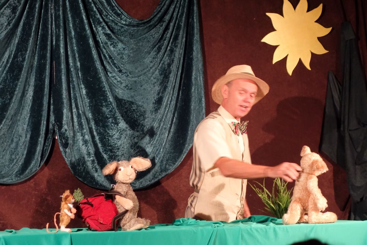 „Das kleine Känguru und der Angsthase“ in der Stadtbücherei Walldorf