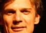 Eric Wehrlin spielt das Markusevangelium am 23.10.20 um 19 Uhr in der Stadtkirche Wiesloch