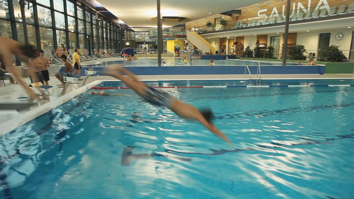 Gemeinderat beschließt Kostenübernahme der Anfänger-Schwimmkurse 2022 in Walldorf