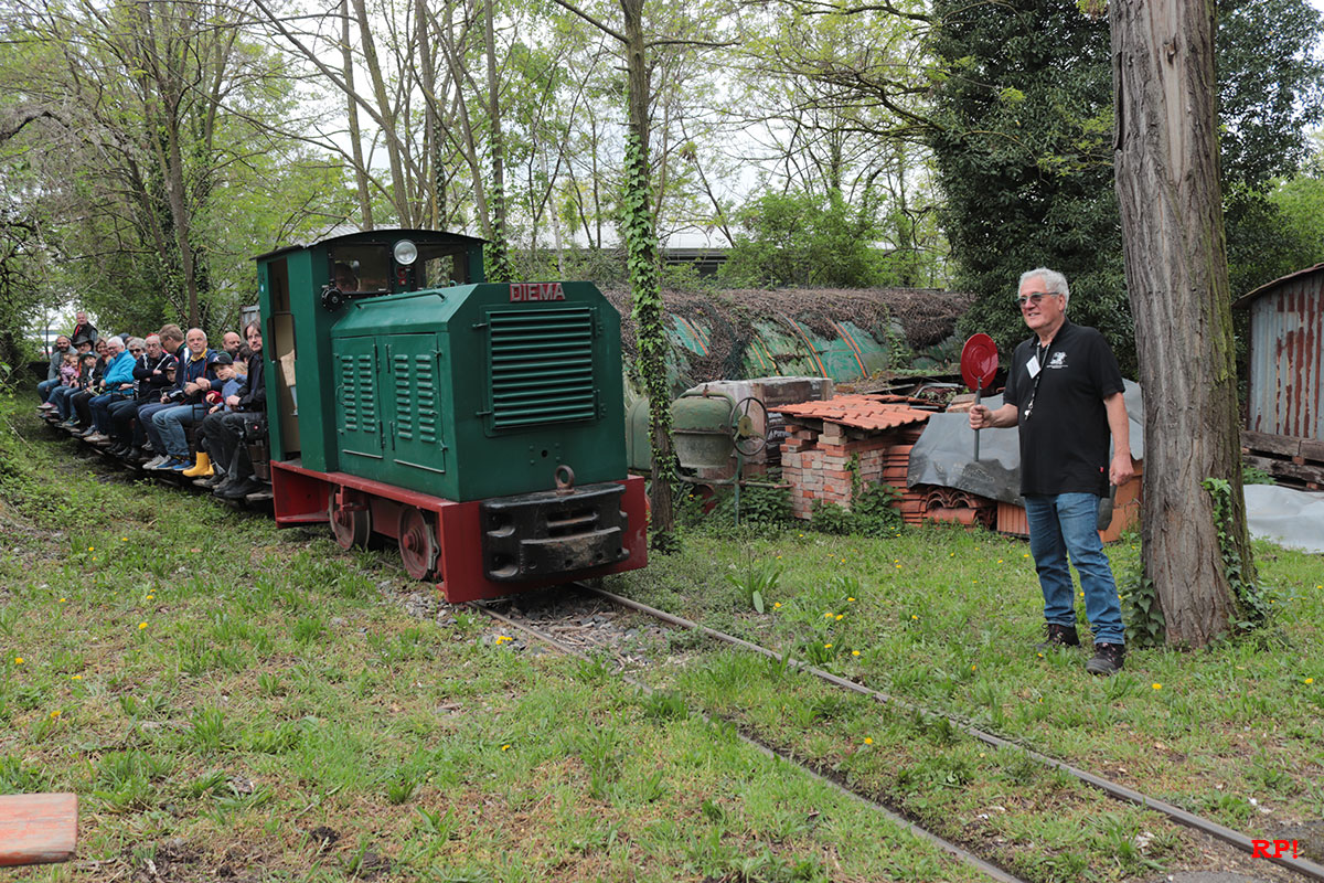Das Wieslocher Feldbahnmuseum startet in die Saison – Traditionelle Saisoneröffnung mit der Fahrt in den Mai