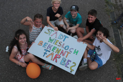 Junge Demonstranten in Wiesloch Schatthausen