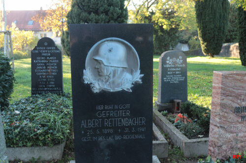 Kriegsgräber - Soldatengräber Kriegsgräber - Soldatengräber