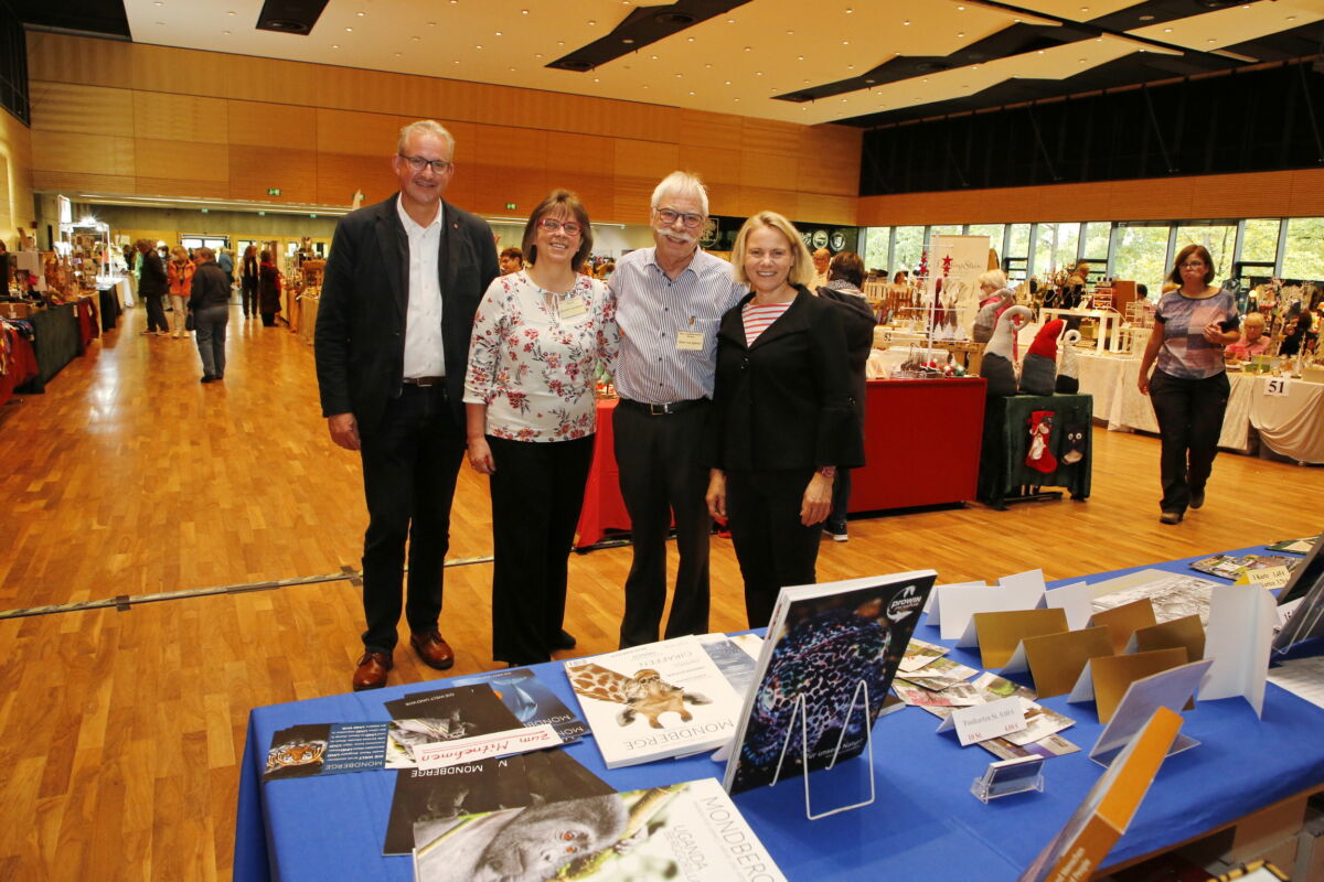 Großer Andrang beim 13. Kunst- und Handwerkermarkt in der Astoria-Halle