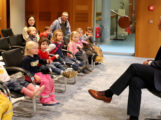 Waldkindergarten besucht Rathaus – Viele Fragen an den Bürgermeister