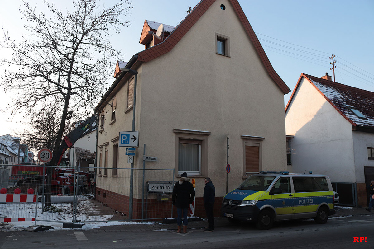 Wandeinsturz Wiesloch – Polizei und Feuerwehreinsatz – Droht das nächste Haus einzustürzen?