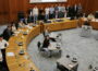 Schüler spielen Gemeinderat