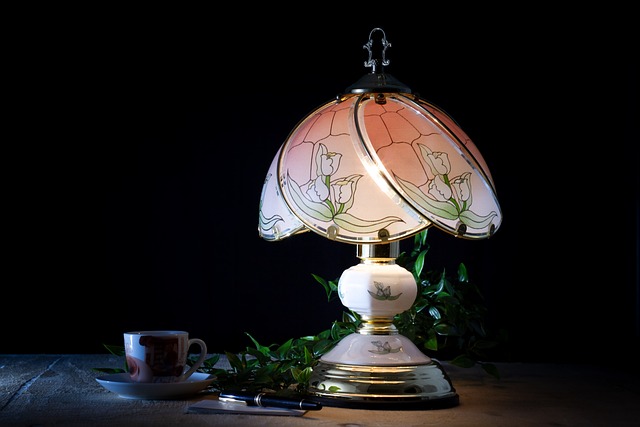 Tischlampen – eine praktische und stilvolle Lichtquelle für Zuhause