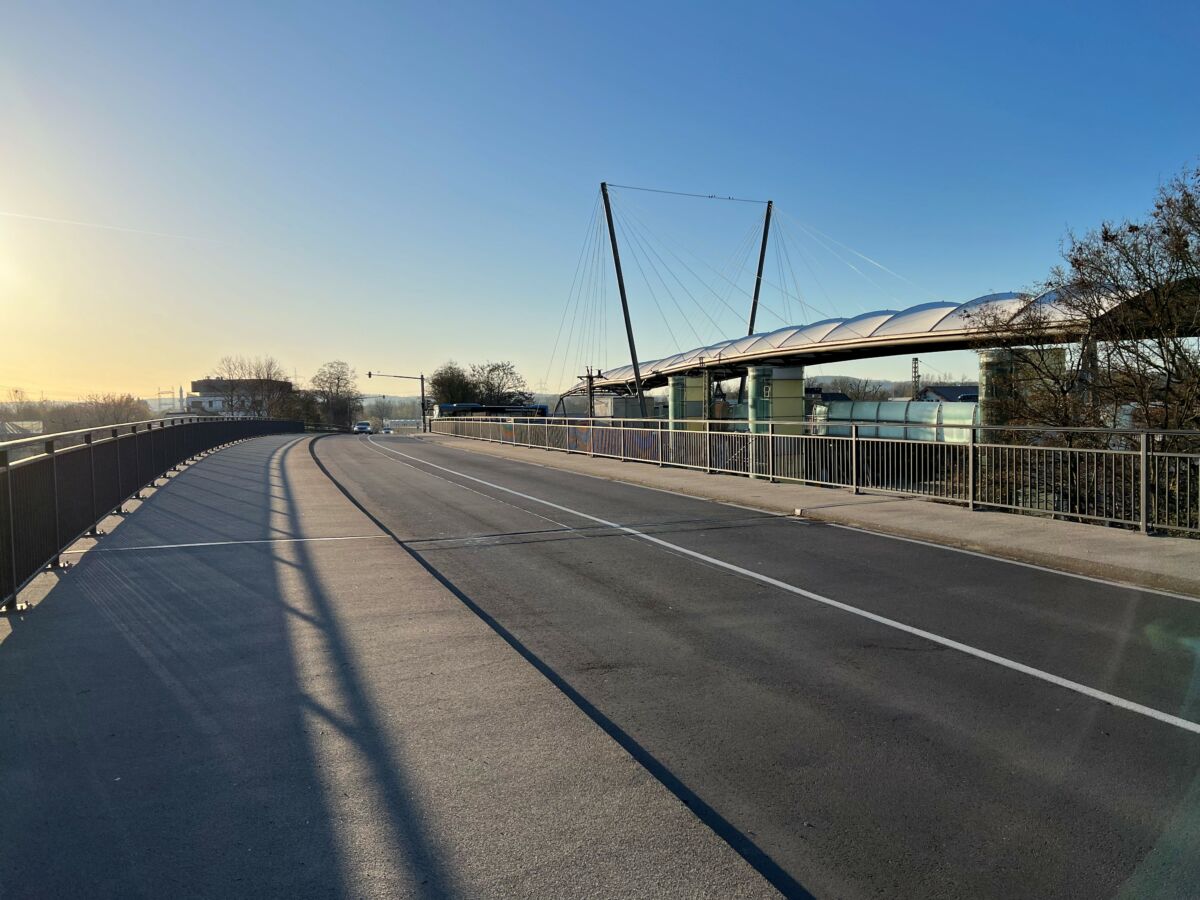 Radweg auf der Brücke über den Bahnhof Wiesloch-Walldorf wird verbreitert