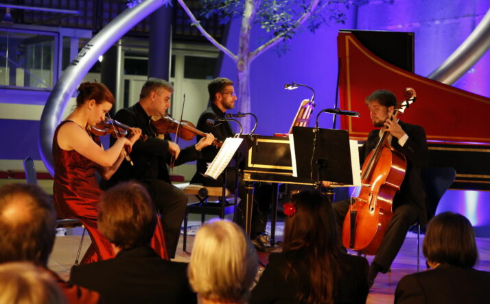 Mozarts Cembalokonzerte erklingen im Rathaus Walldorf