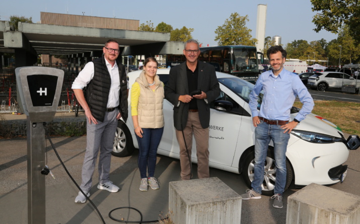 Guter Zuspruch beim ersten Elektromobilitätstag der Stadt Walldorf