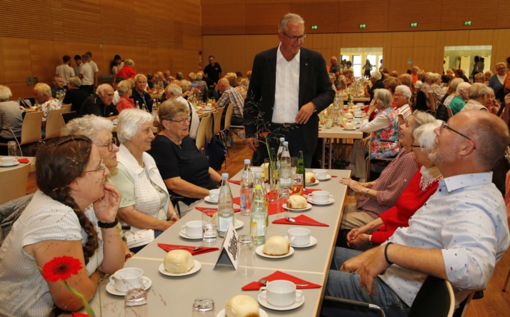 Beste Stimmung beim Dampfnudel-Essen