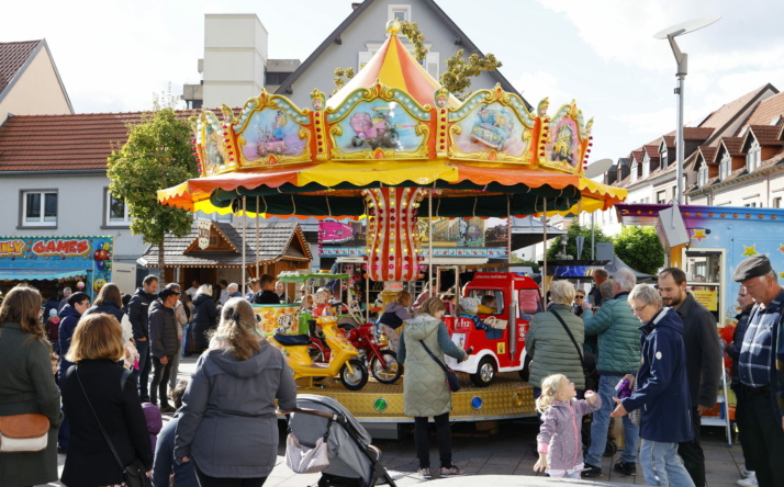 Gesellige Stunden auf der Walldorfer Kerwe