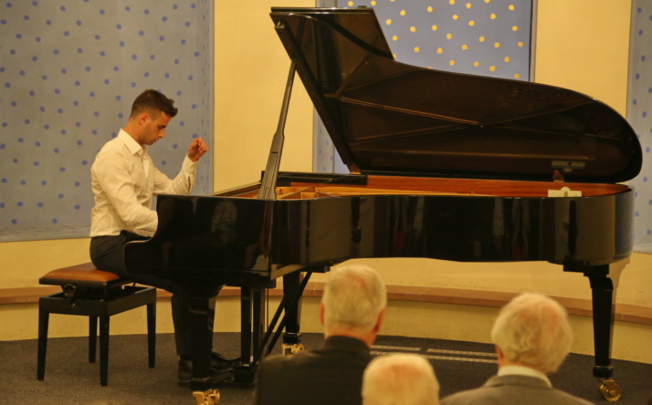 Faszinierender Klavierabend mit Ido Ramot bei den Walldorfer Musiktagen