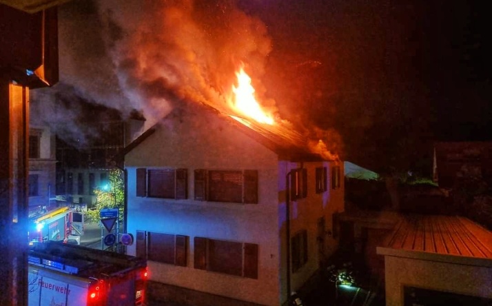 Walldorf – Dachstuhlbrand verursacht hohen Sachschaden