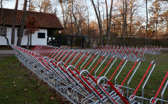 Walldorf: Fahrradständer am Tierpark werden überdacht