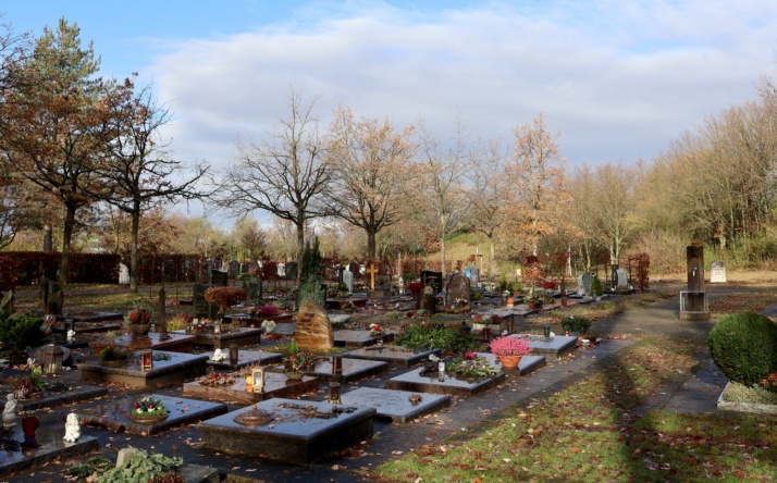 Walldorf: Moderate Erhöhung der Bestattungsgebühren unumgänglich