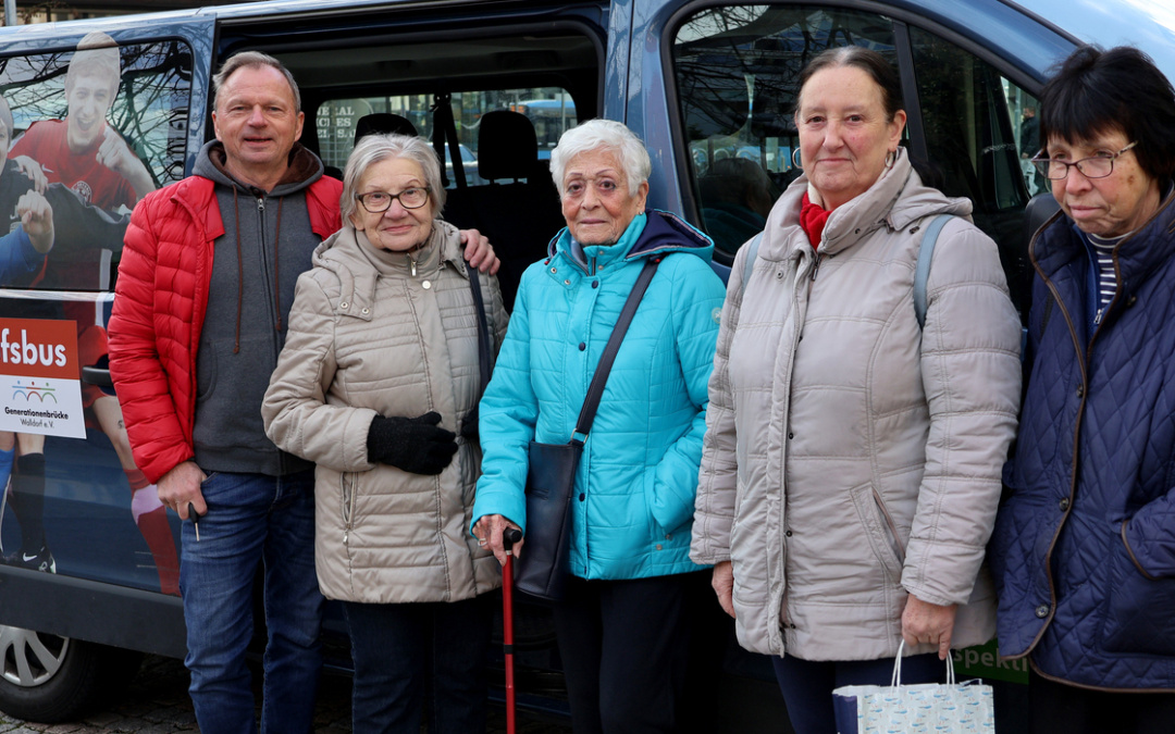 Walldorfer Einkaufsbus erleichtert vielen Senioren den Alltag