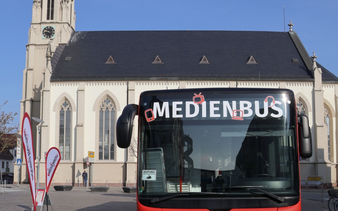 Medienbus aus Weinheim machte Station in Walldorf