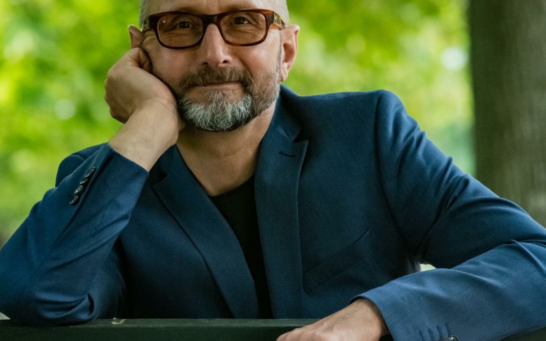 Heinrich Steinfest liest am 11. April in der Stadtbücherei Walldorf aus „Sprung ins Leere“