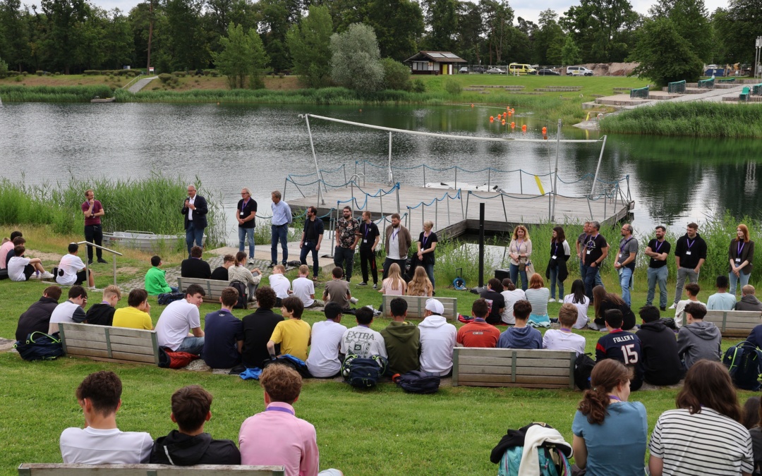 Abschluss des Achterrats fand im Freibad des AQWA statt