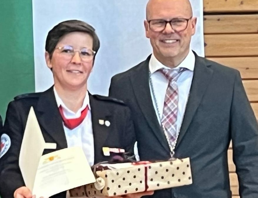 Ehrennadel für Natascha Zahn