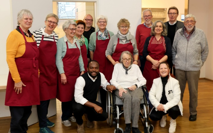 Gäste ließen es sich beim Walldorfer Mittagstisch schmecken