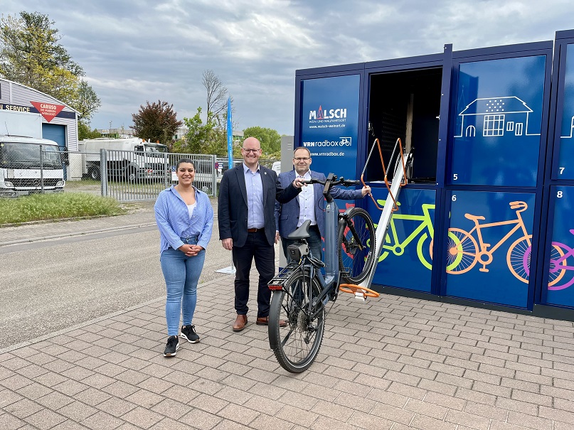 Neue VRNradboxen am Bahnhof Rot-Malsch offiziell in Betrieb genommen