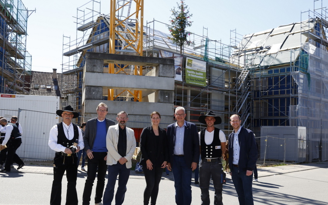 Stadt Walldorf: Richtfest in den neuen Gebäuden Heidelberger-/Hebelstraße