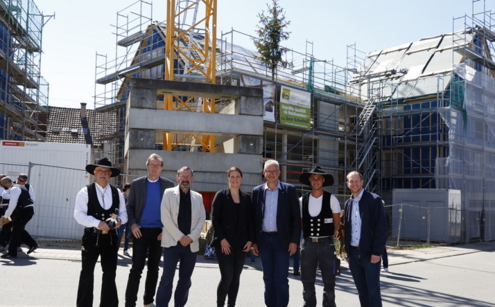Stadt Walldorf: Richtfest in den neuen Gebäuden Heidelberger-/Hebelstraße