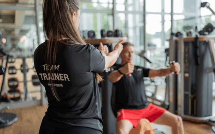 Fit für den Sommer: Ganzkörperübungen zur Vorbereitung auf die Badesaison