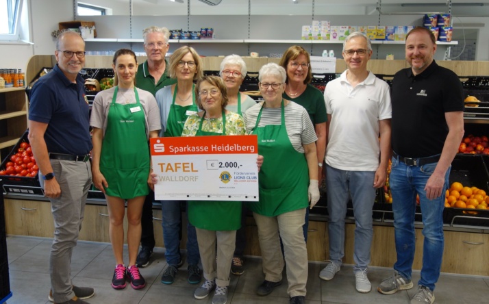 Die Tafel Walldorf freut sich über eine Spende des Lions Club Walldorf-Astoria