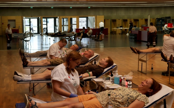 Zu zweit zur Blutspende des DRK am 29. Juli in Walldorf