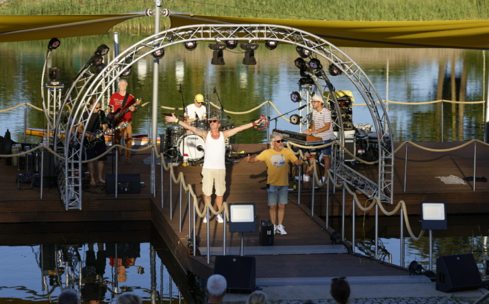 Die Sommerparty reißt alle mit – ZAP-Gang im AQWA