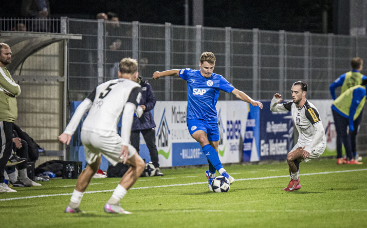 Kampfsieg unter Flutlicht gegen FSV Frankfurt