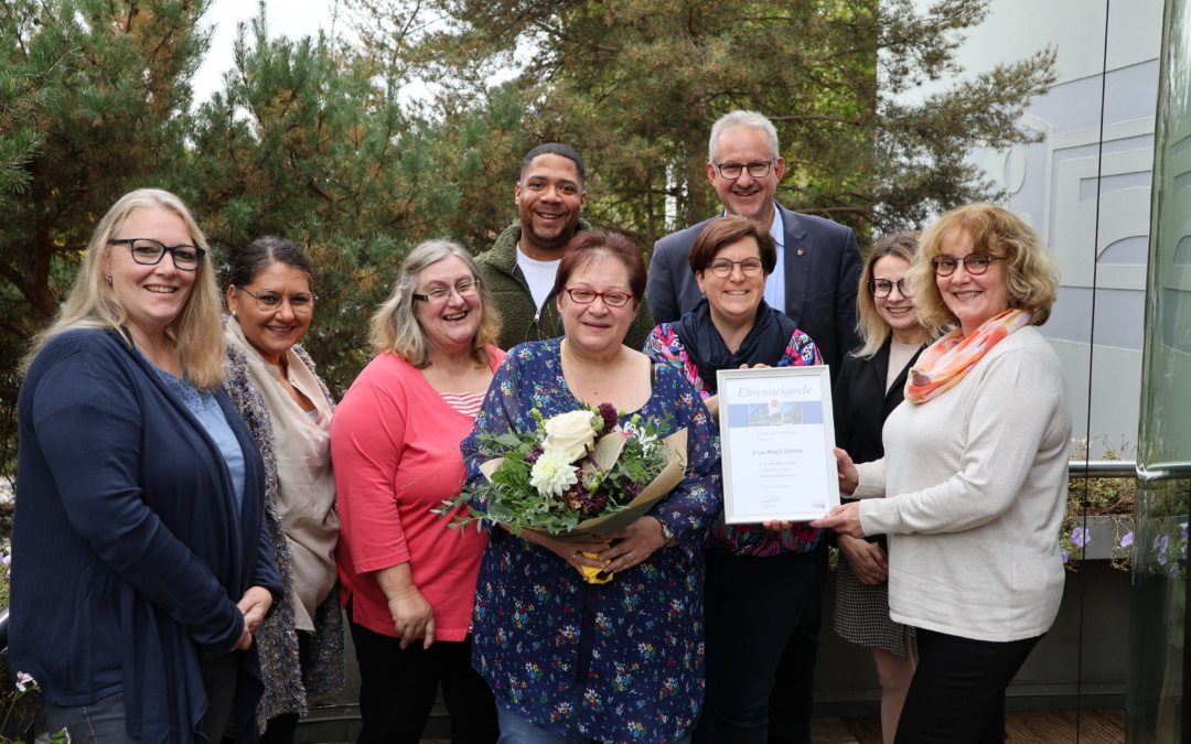 Birgit Gamer feiert 40-jähriges Dienstjubiläum im Kommunalen Kindergarten