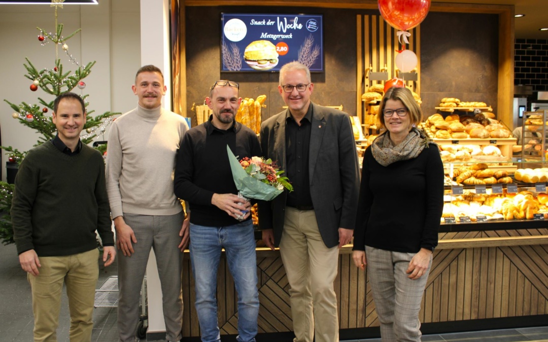 Bürgermeister Renschler besucht Edeka Kissel SBK Markt in der Bahnhofstraße