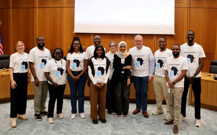Afrikanische Nachwuchsführungskräfte zu Gast im Walldorfer Rathaus