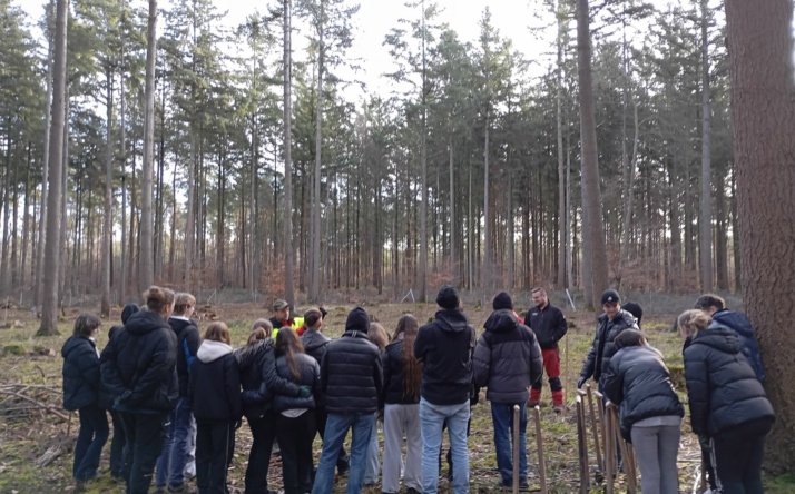 Schüler pflanzen Zukunft