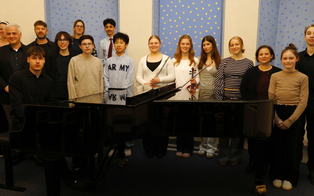 Junge Musiktalente des Gymnasiums begeisterten beim Konzert der Stadt