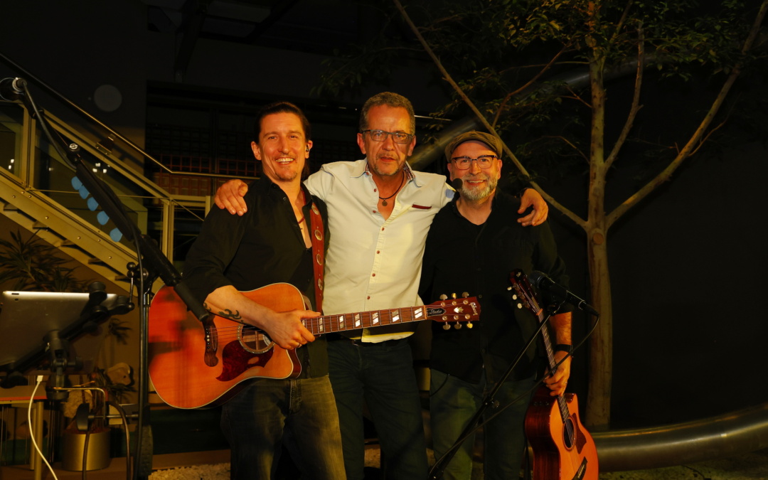 Cool Breeze laden beim Konzert im Rathaus zum Mitsingen ein