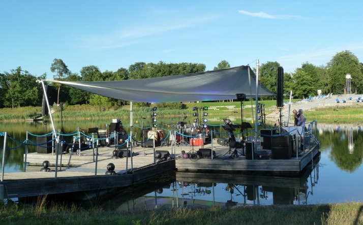 Sommerparty am See mit den Queen Kings