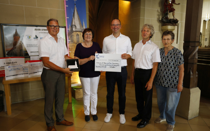 Spendenübergabe der VOBA Kraichgau Stiftung