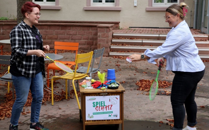 Stadtbücherei Walldorf: Spielschatzkiste lädt zum Entdecken ein