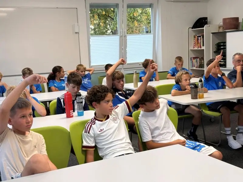 Talentsafari beim Anpfiff ins Leben Partnerverein FC-Astoria Walldorf Talentsafari